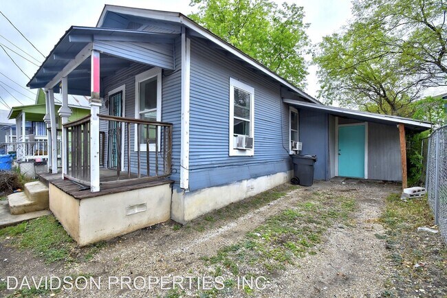 Building Photo - 2 br, 1 bath House - 1111 Guadalupe St