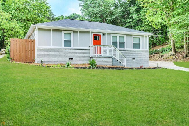 Building Photo - 2940 Diana Dr SW