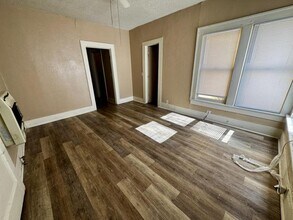 Building Photo - 1205 Austin St