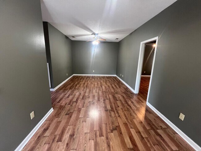 Foto del edificio - 111 Bentworth Ln