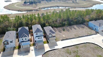 Building Photo - 3316 Vine Ter Trce