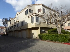 Building Photo - 18211 Flynn Dr