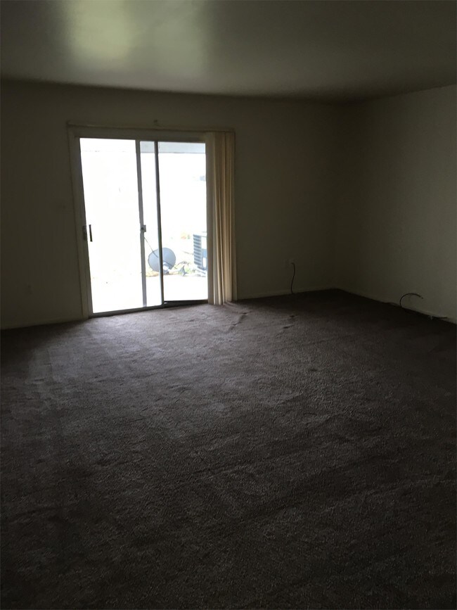Building Photo - 6500 Carefree Ln
