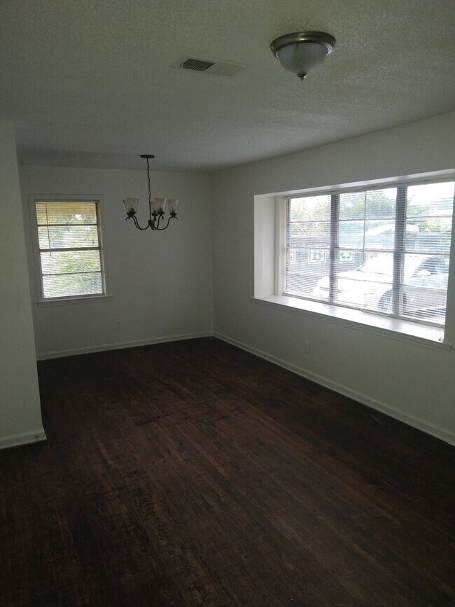Foto del edificio - Available Now in 38109 | Spacious 3 Bed, 1 Bath Home for Rent