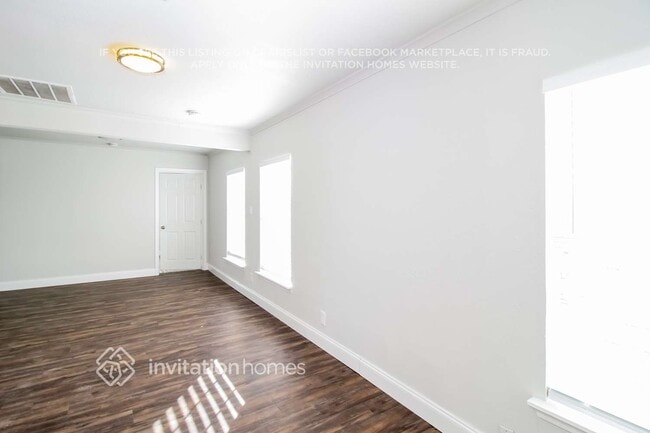 Foto del edificio - 403 E Standifer St