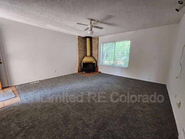 Foto del edificio - 8473 W Center Ave