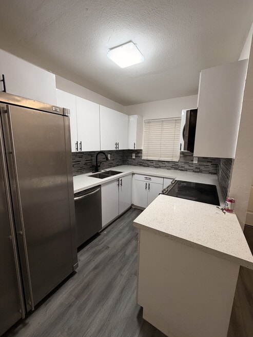 Building Photo - Olas Azules