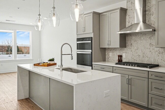 Building Photo - 20036 Coral Wind Ter