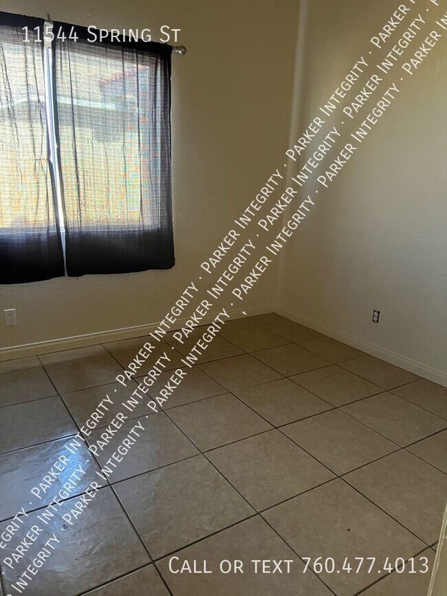 Foto del edificio - 11544 Spring St