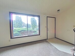 Building Photo - 1775 SE Lilly Pl