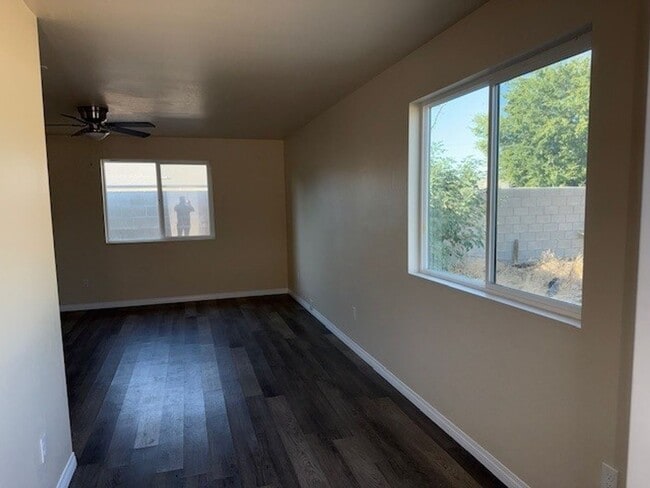 Building Photo - 221-223 Mariposa