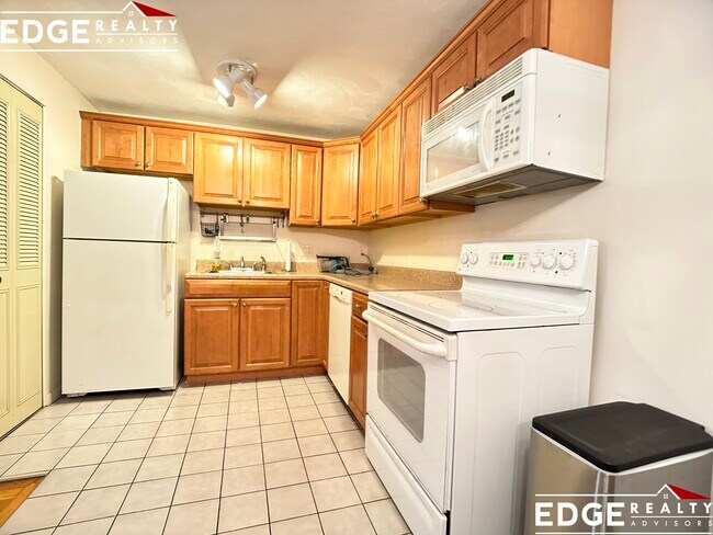 Foto del edificio - 39 Englewood Ave