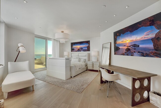 Building Photo - 2494 S Ocean Blvd