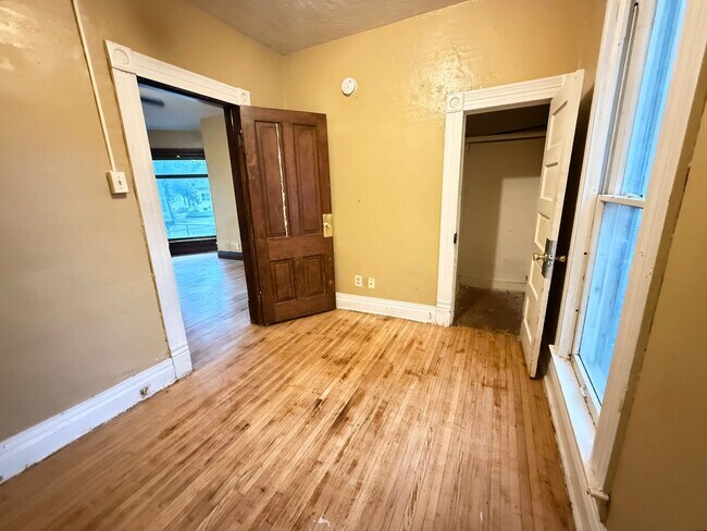 Photo - 133 Benton St Apartment