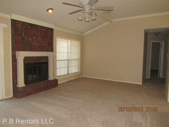 Building Photo - 3 br, 2 bath House - 628 Waterford Drive