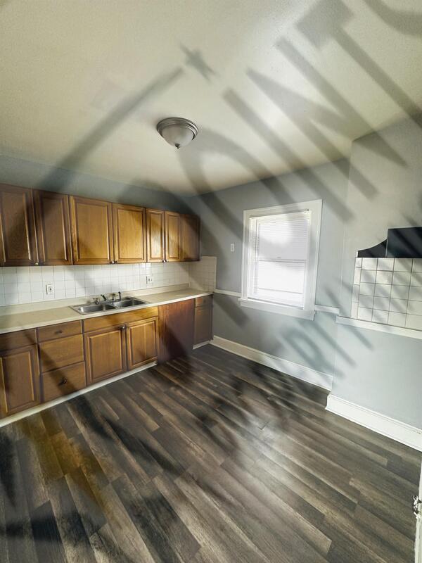 Foto del edificio - 2774 E 117th St
