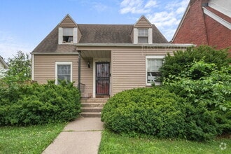 Building Photo - 296 E 148th Pl