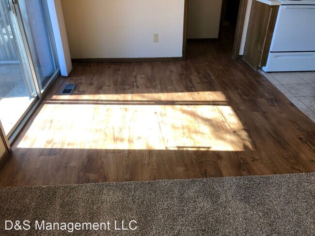 Foto del edificio - 2 br, 1.5 bath House - 4106 NW 34th Street