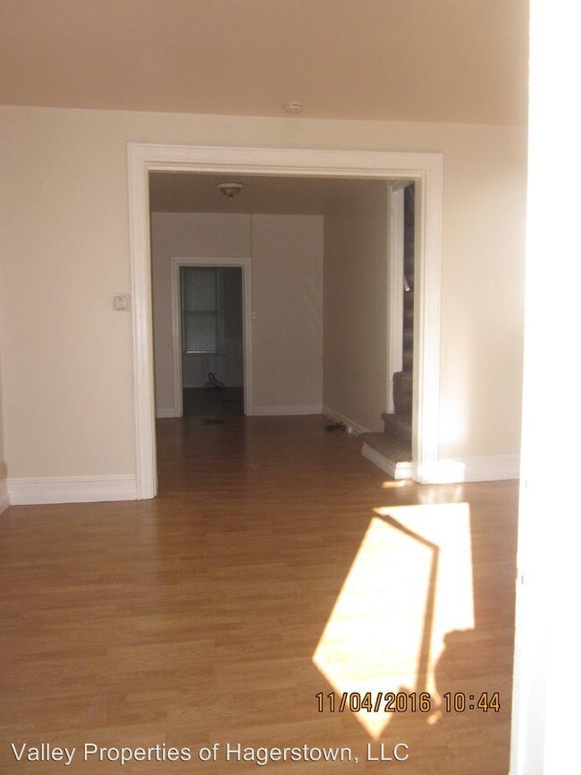 Foto del edificio - 239-241 N Mulberry St
