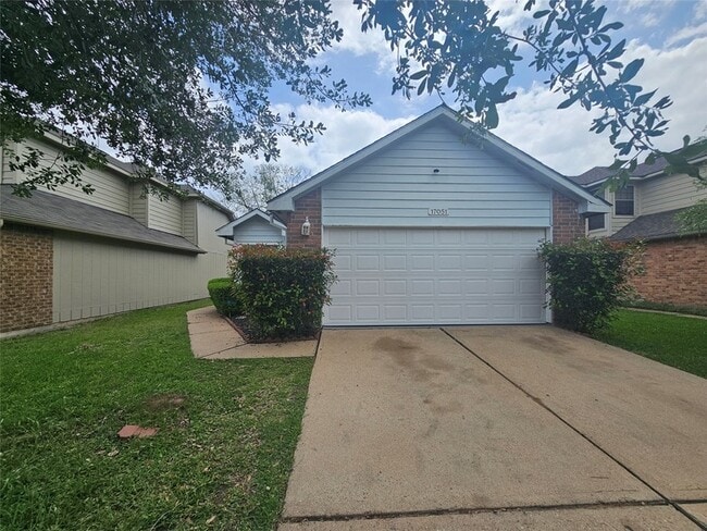 Foto del edificio - 17051 Carbridge Dr