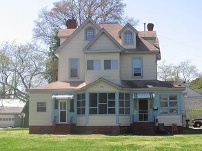 Building Photo - 406 S Armistead Ave