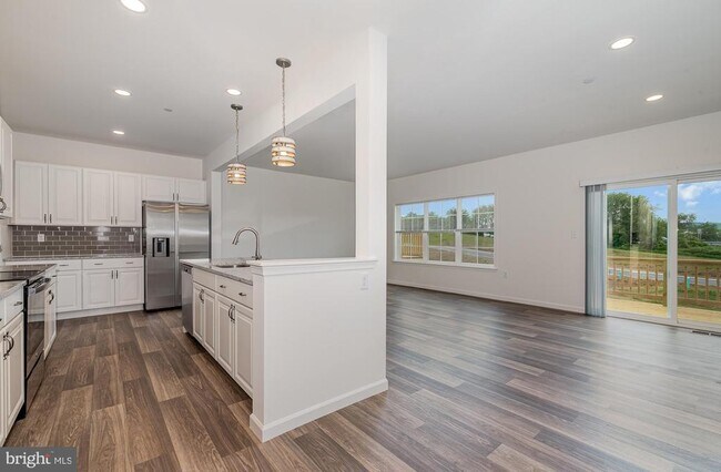 Foto del edificio - 7862 OAK BROOK Dr