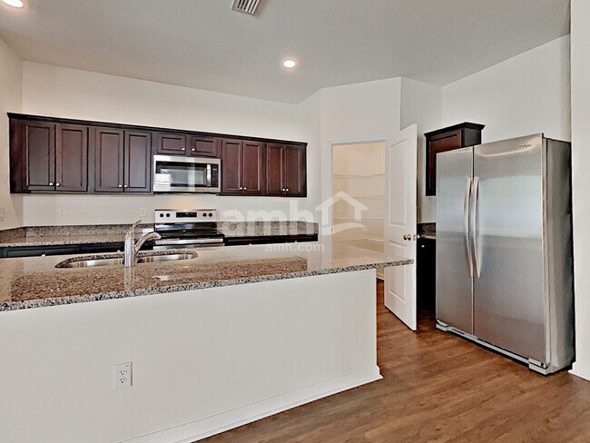 Building Photo - 8704 Layalie Way