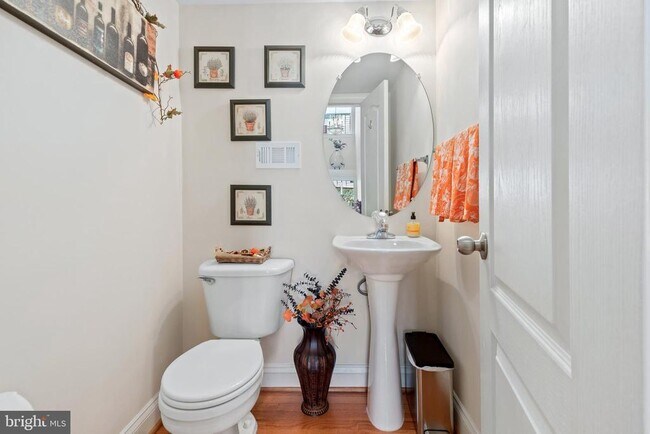 Foto del edificio - 5114 O'Neill Ln