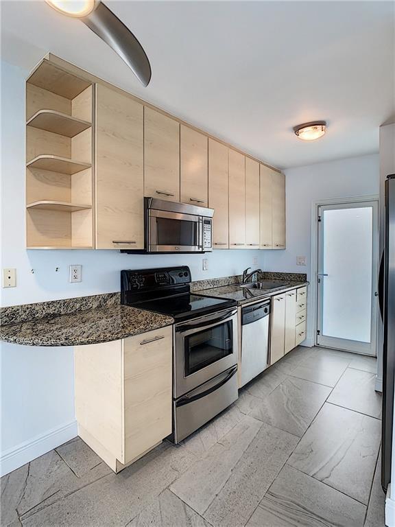 Foto del edificio - 3250 NE 28th St