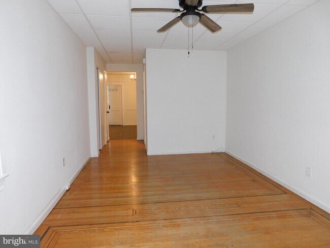 Foto del edificio - 3320 Cottman Ave