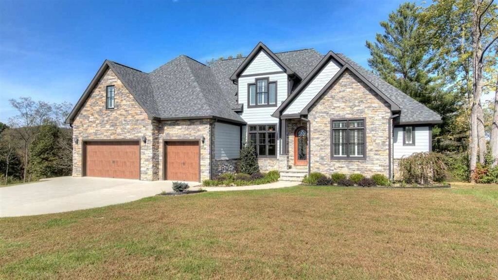 25 Quail Dr, Ona, WV 25545 House Rental in Ona, WV