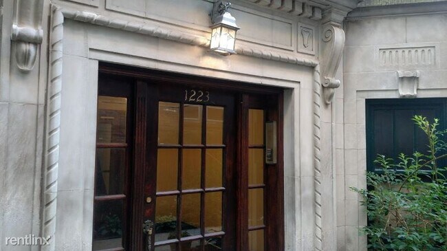 Foto del edificio - 1 br, 1 bath Condo - 1223 W Granville Ave ...