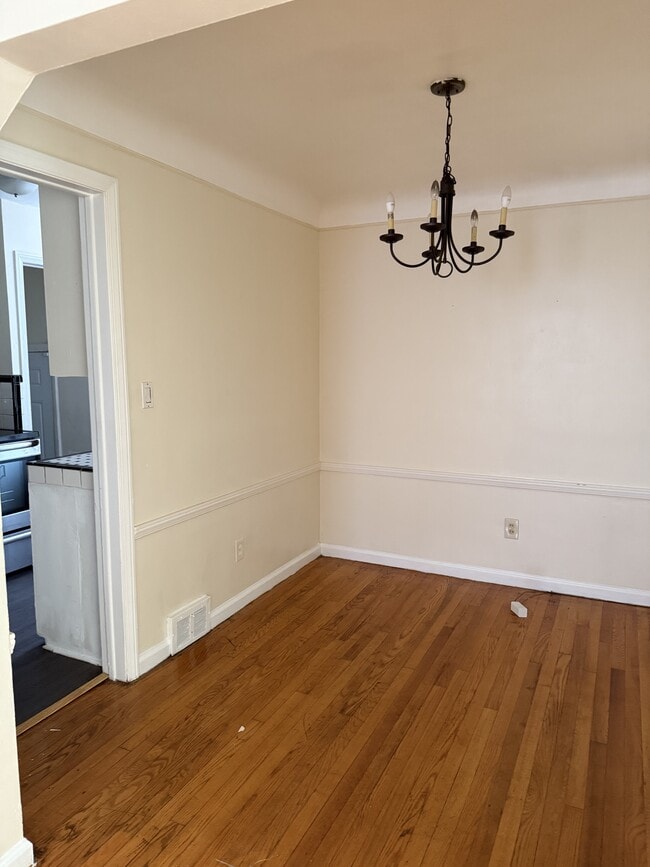 Building Photo - 6142 Marseilles St