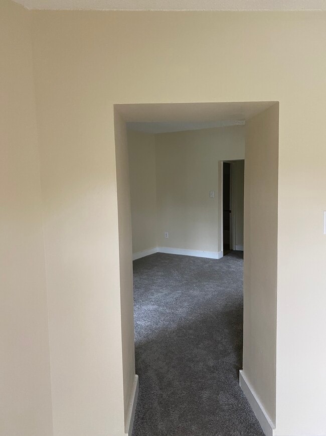 Family Room - 3 N Swarthmore Ave