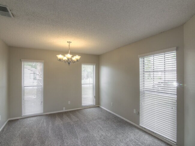 Foto del edificio - 1036 Covington St