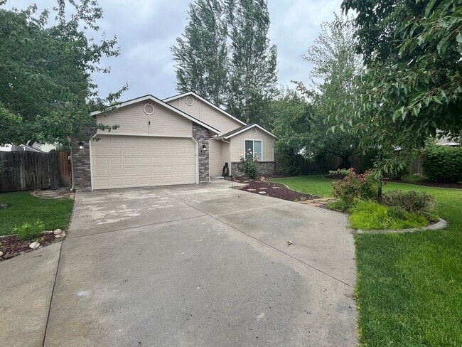 Building Photo - Beautiful 2-Bedroom Home in Star, ID – Qui...