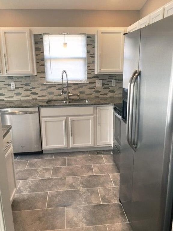 Foto del edificio - 708 S Red Oaks Cir