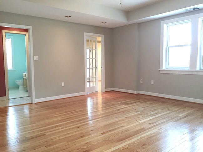 Living Room - 1724 17th St NW