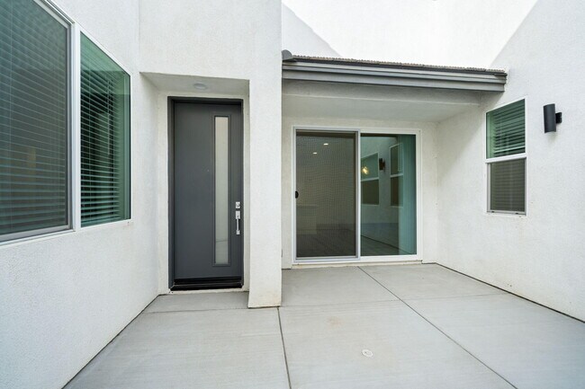 Building Photo - 49174 Cochran Dr
