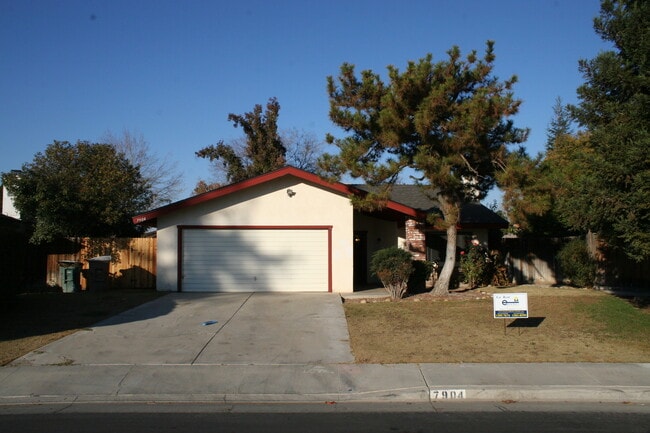 Building Photo - Cute 3 Bed + 2 Bath Home For Rent in Laurelglen Area