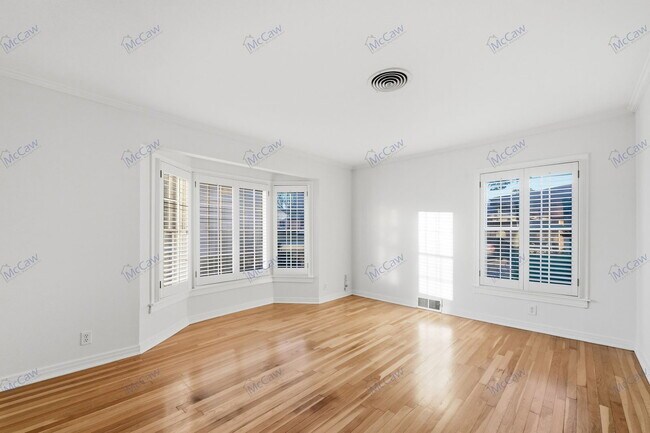 Building Photo - 9924 Coldwater Cir