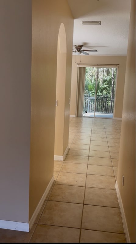 Building Photo - 546 Pinebranch Cir