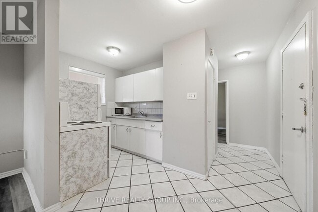 Building Photo - 153 Godfrey Dr