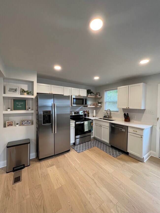Foto del edificio - 3918 Greenleaf Ave
