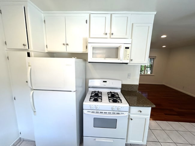 Building Photo - 4021 S Centinela Ave