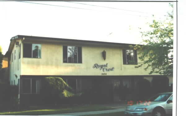 Foto del edificio - Royal Crest Apartments