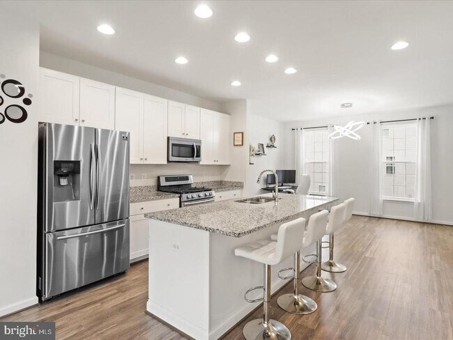 Foto del edificio - 9083 Connor House Rd