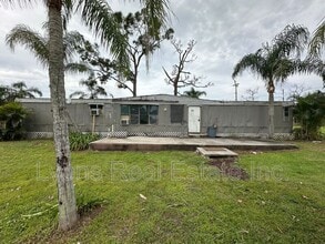 Building Photo - 8086 Heck Dr