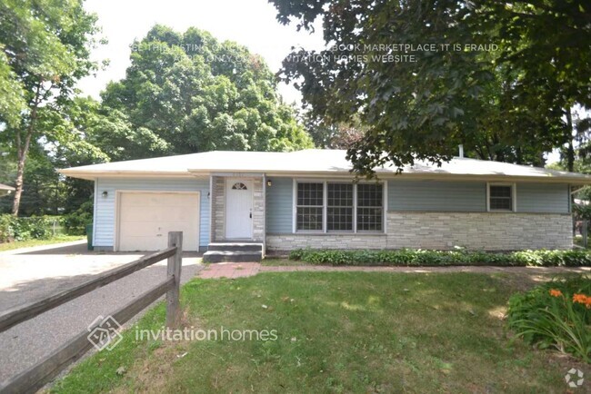 Building Photo - 6432 Hampshire Ave N