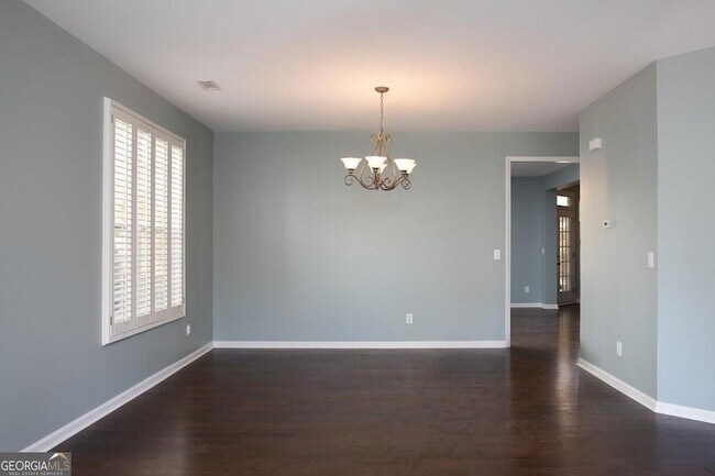 Building Photo - 345 Revolution Dr